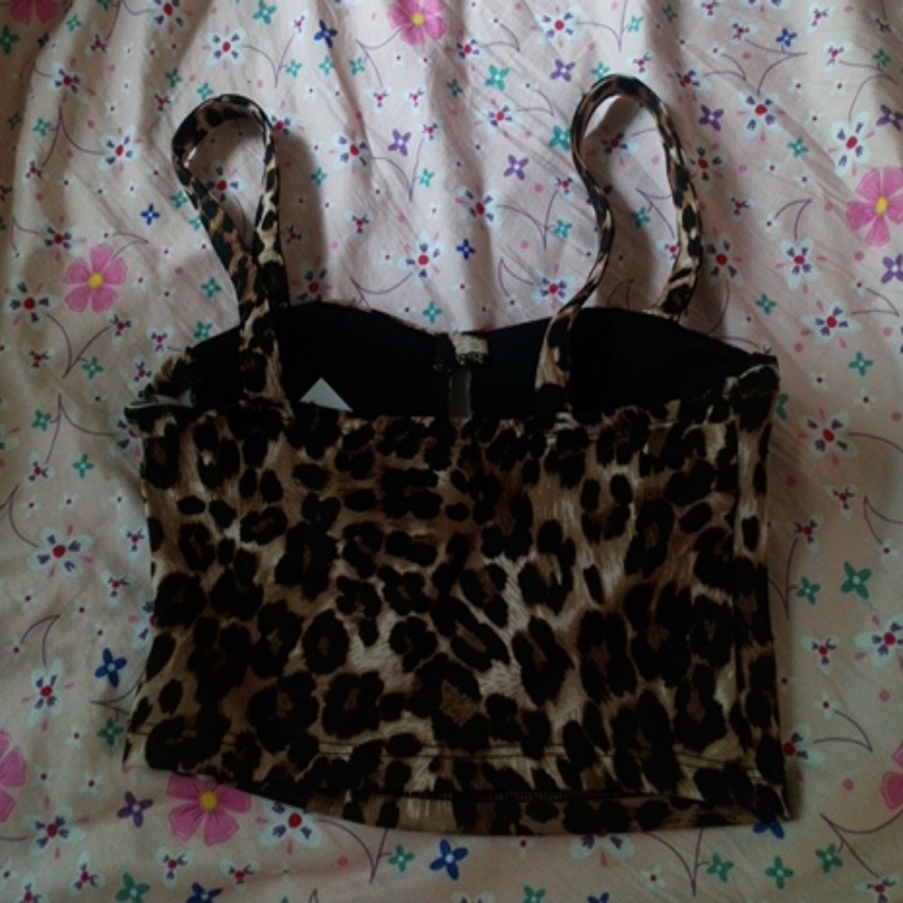 Halter top - Picture 2 of 3